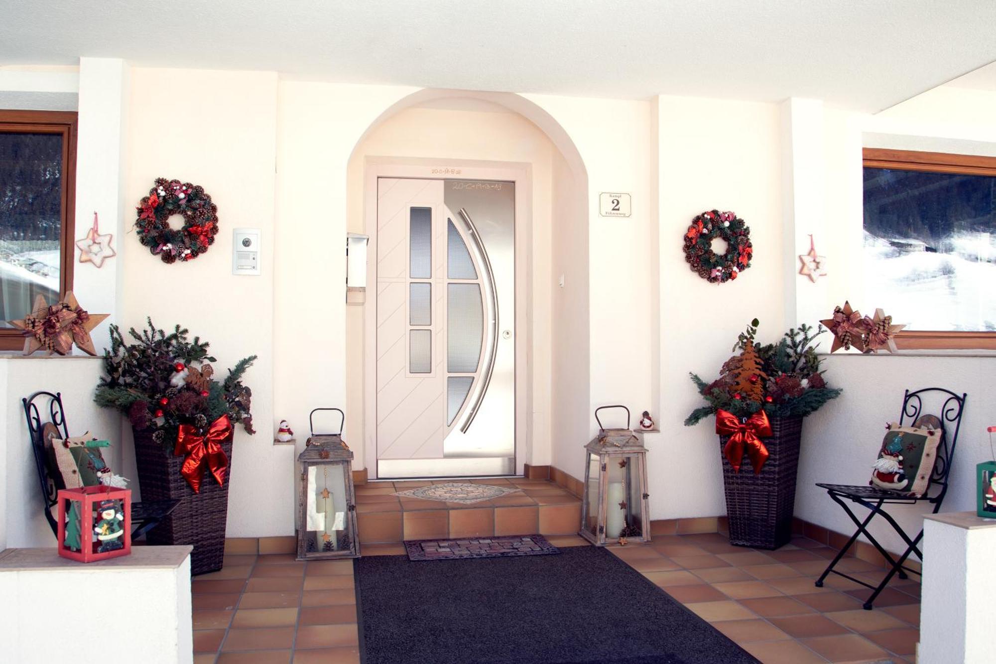 ノイシュティフト・イム・シュトゥーバイタール Haus Steinbock Bed & Breakfast エクステリア 写真